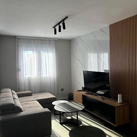 Apartments Luka Kotor Eksteriør billede