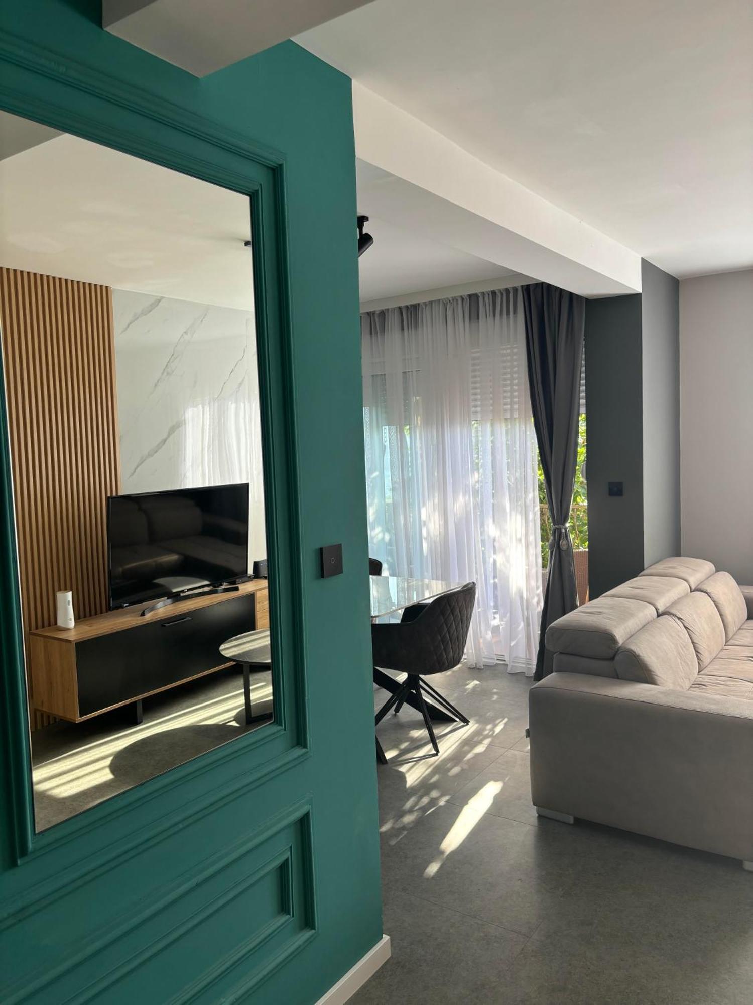 Apartments Luka Kotor Eksteriør billede