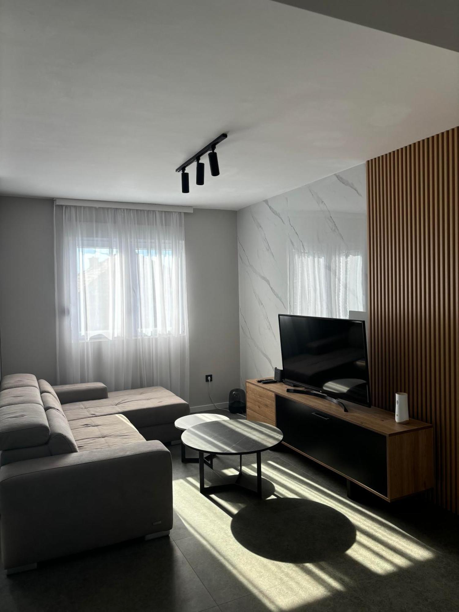 Apartments Luka Kotor Eksteriør billede